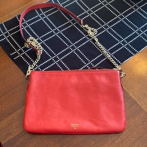 FOSSIL red Sydney leather crossbody bag with strap and gold chain